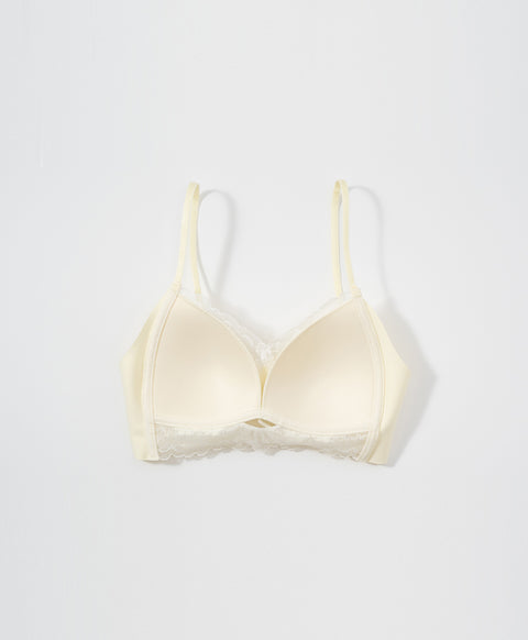 Lace Journal Collection Wireless Triangle Cup Lightly-Lined Lace Bra With Back Hook