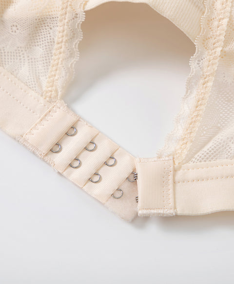 Dainty Florals Triangle Lightly-Lined Wireless Bra