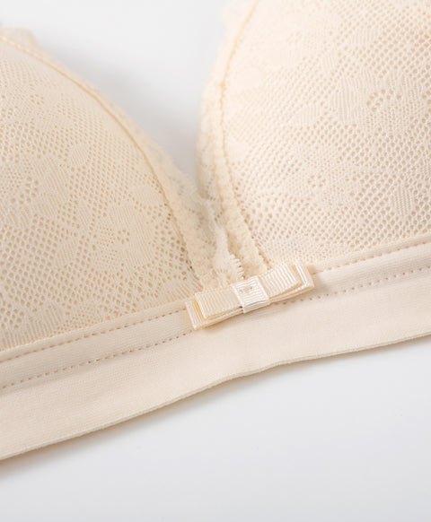 Dainty Florals Triangle Lightly-Lined Wireless Bra