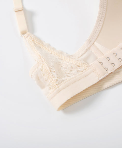 Dainty Florals Triangle Lightly-Lined Wireless Bra