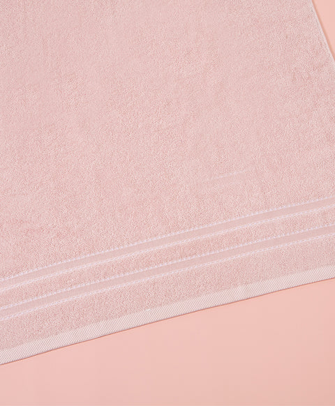 Let's Cozy up! Bath Towel