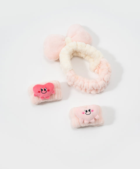 Delulu Power Hearts Make Up Headband & Wristband Set