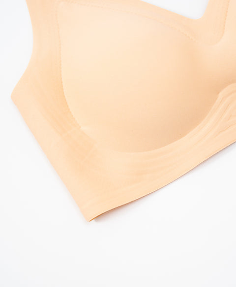 Marshmallow Kiss: Mirror Kiss V-Neck Wireless Bra with Adjustable Straps - New & Improved