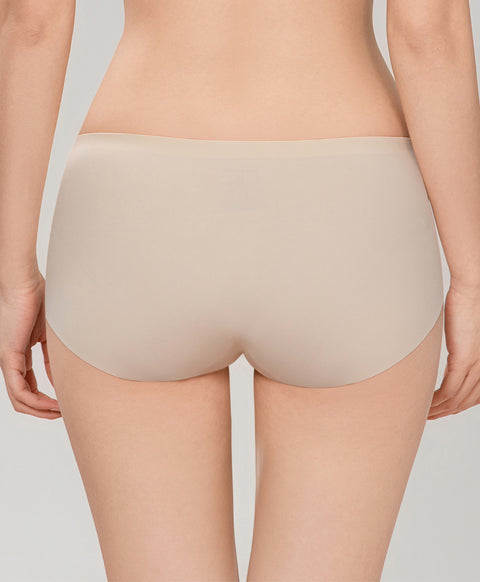 Ultra Clean Cut Seamless Low Waist Hipster Panties