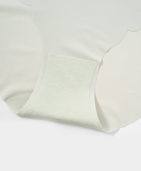 Pretty Clean Cut Low Waist Hipster Panties