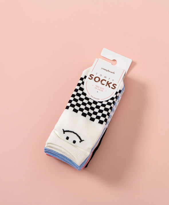 Wonder Palette Smiley Checkered Ankle Socks