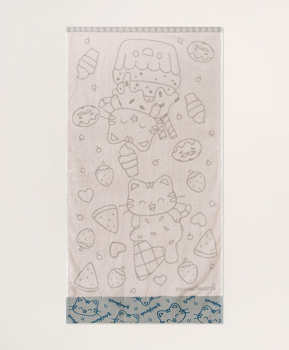 Sweet Treat Tabbies Bath Towel*